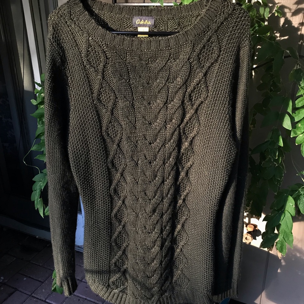 Cabela’s Green Long Sweater